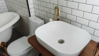 Photo of When to Hire a Plumber and When You Can DIY